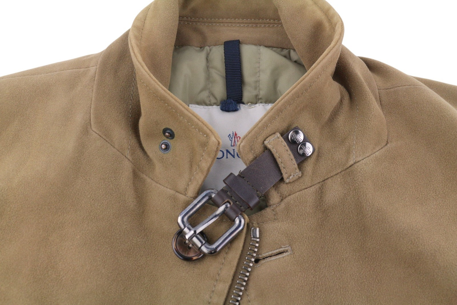 MONCLER vyriška striukė XL dydžio, ruda, su užtrauktuku ir sagomis, aukšta apykakle. 