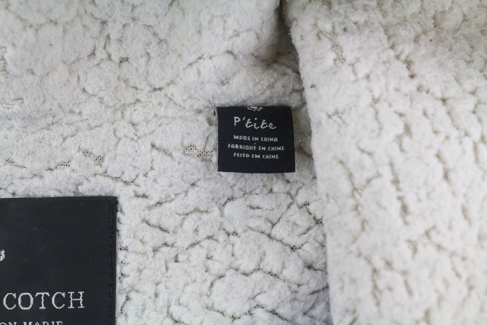 MAISON SCOTCH moteriška striukė XS, mėlyna, su spaudėmis, ilgarankovė, lengva. 