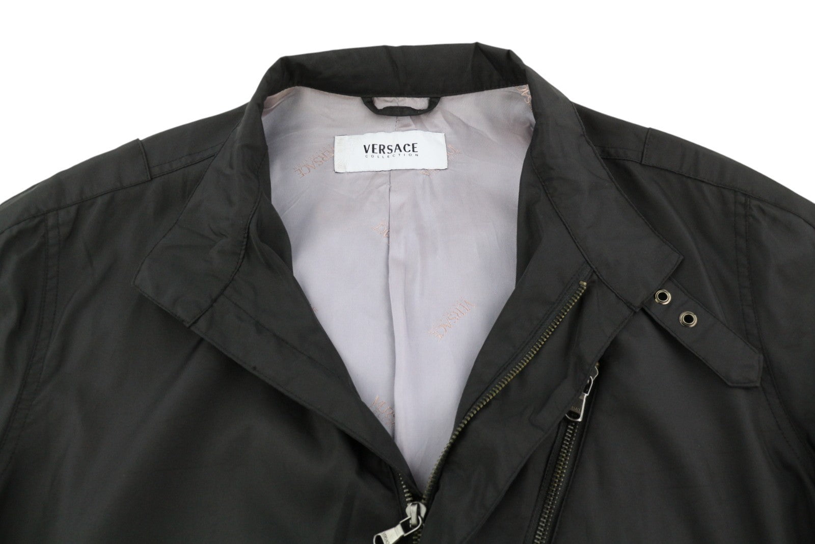 VERSACE vyriška striukė 50, juoda, aukšta apykakle, su pamušalu, lengva, užtrauktuku 