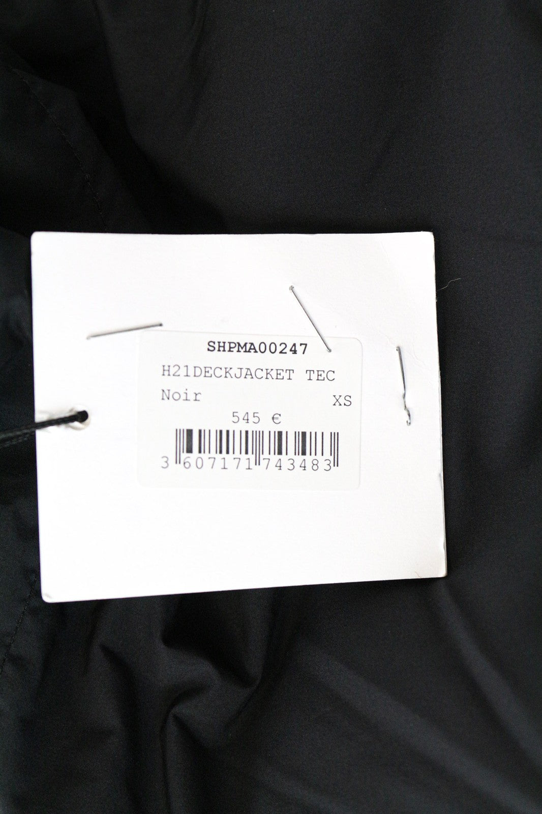 SANDRO vyriška striukė XS dydžio, juoda, su gobtuvu ir raišteliu, tampri viršutinio drabužio dalis 