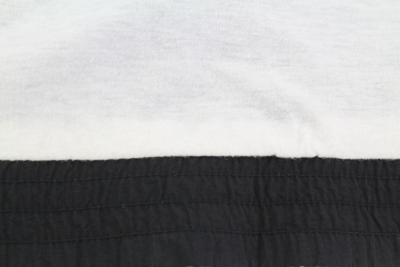 ADIDAS vyriška striukė UK44/46 Vintage Black Full Zip Logo Lightweight, su pamušalu priekyje 