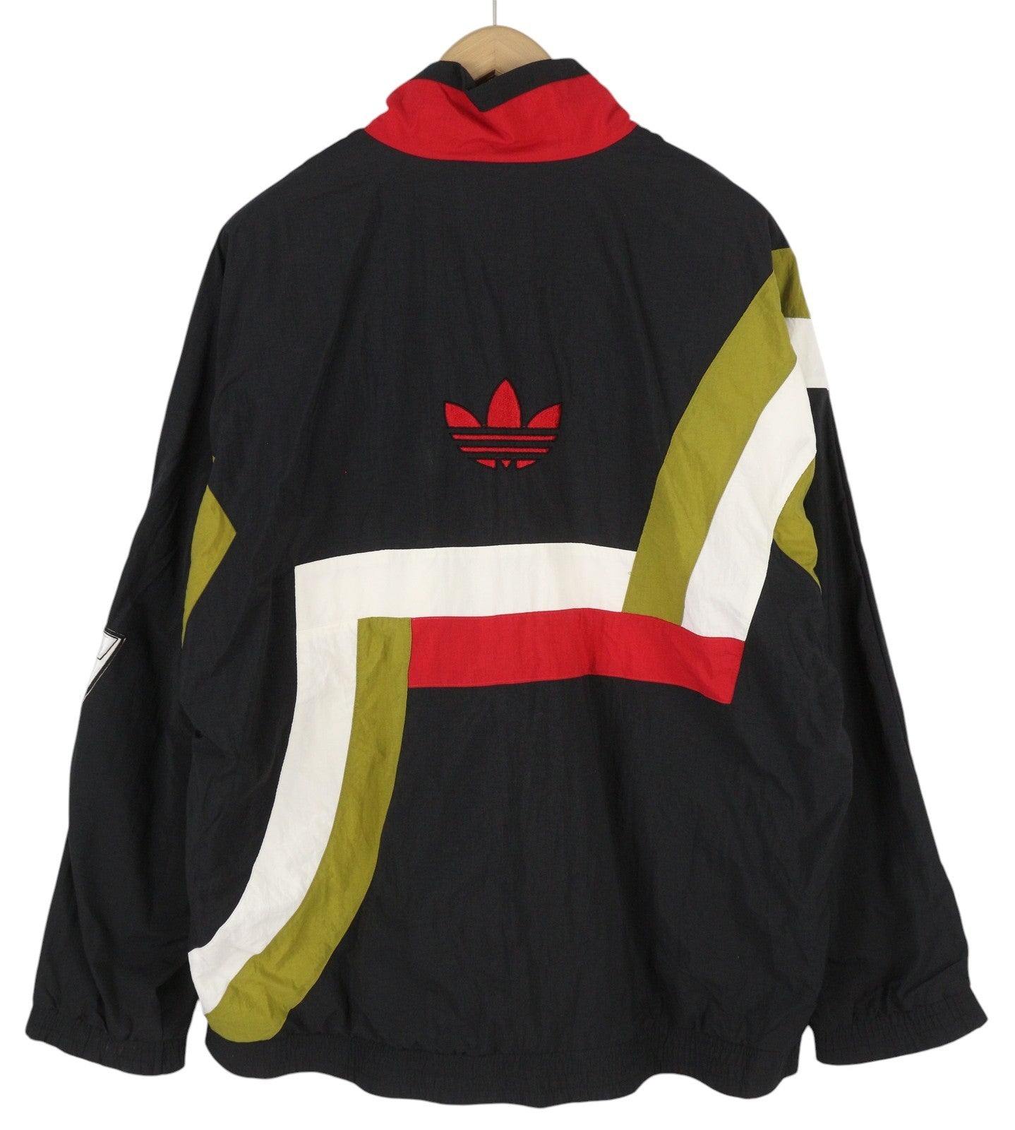 ADIDAS vyriška striukė UK44/46 Vintage Black Full Zip Logo Lightweight, su pamušalu priekyje 