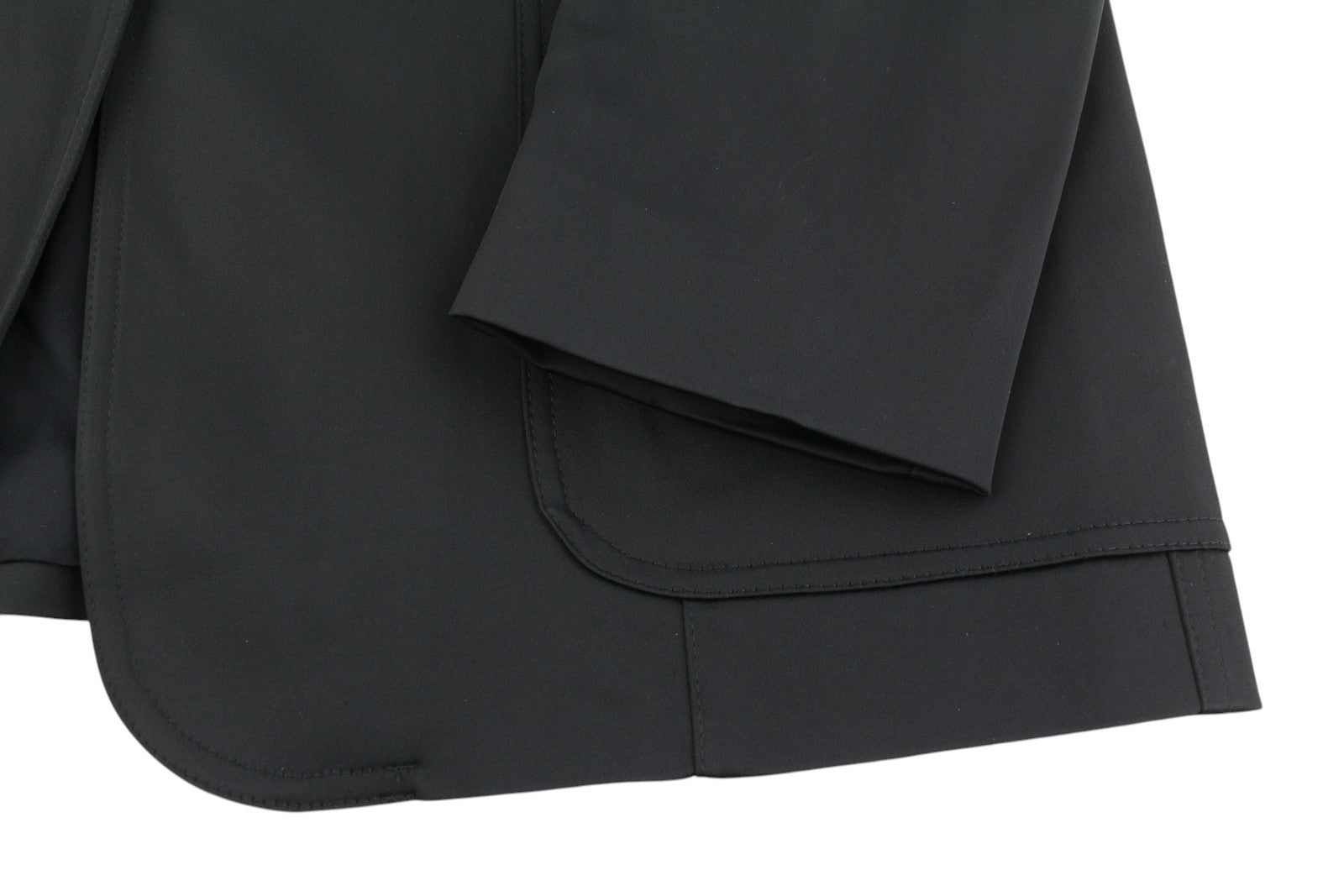 GIANFRANCO FERRE moteriškas švarkas 42 juodas su sagomis, išpjova, lengvas 