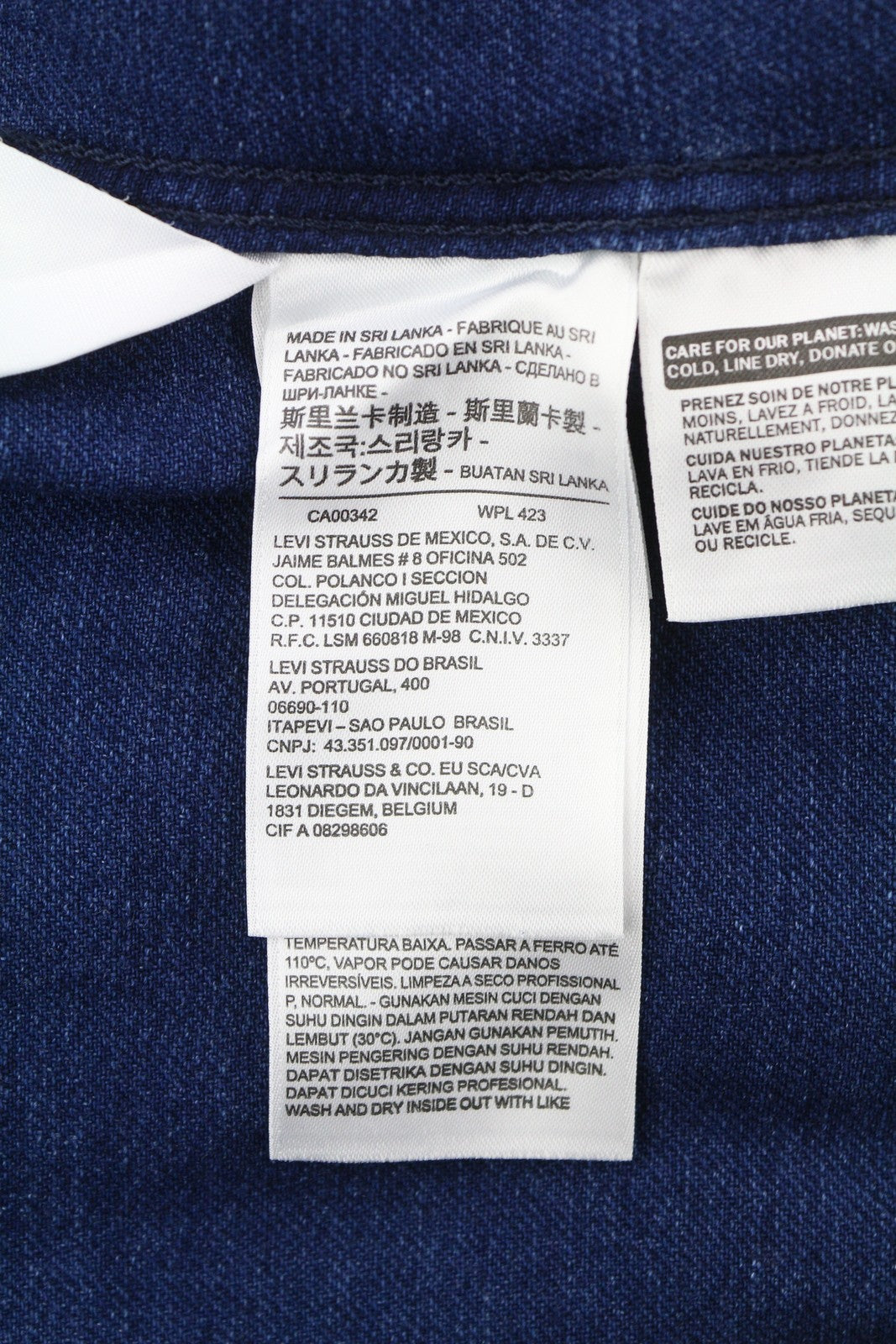 LEVI'S vyriški marškinėliai XL dydžio mėlyni džinsiniai vesterno stiliaus marškinėliai su sagomis, išskleidžiama kaklo dalimis, kišenės uždėtos. 