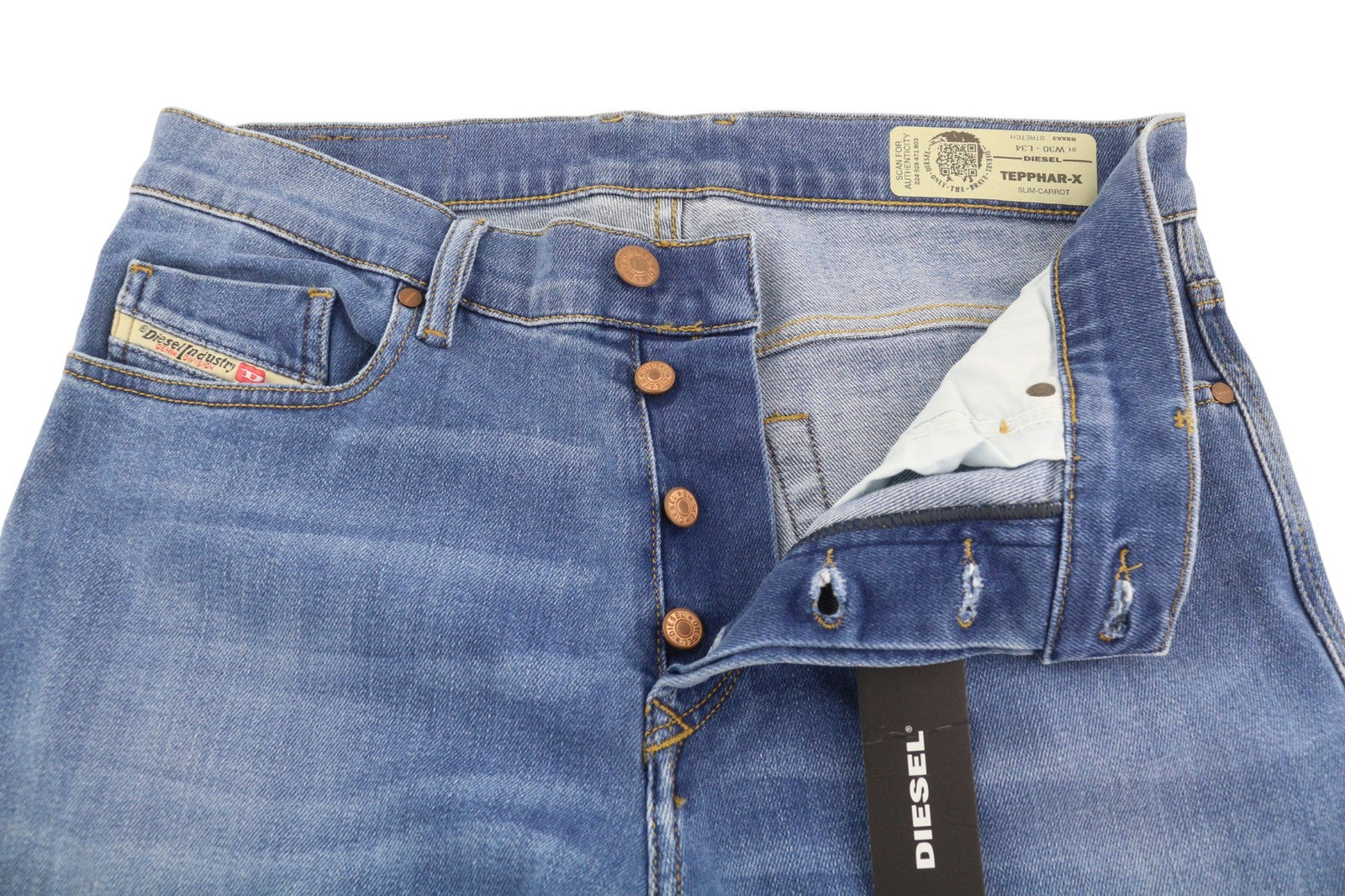 DIESEL Tepphar-X R8XA3 vyriški džinsai W30/L34 Slim Carrot Fit tamprūs, skalbti, blukę 