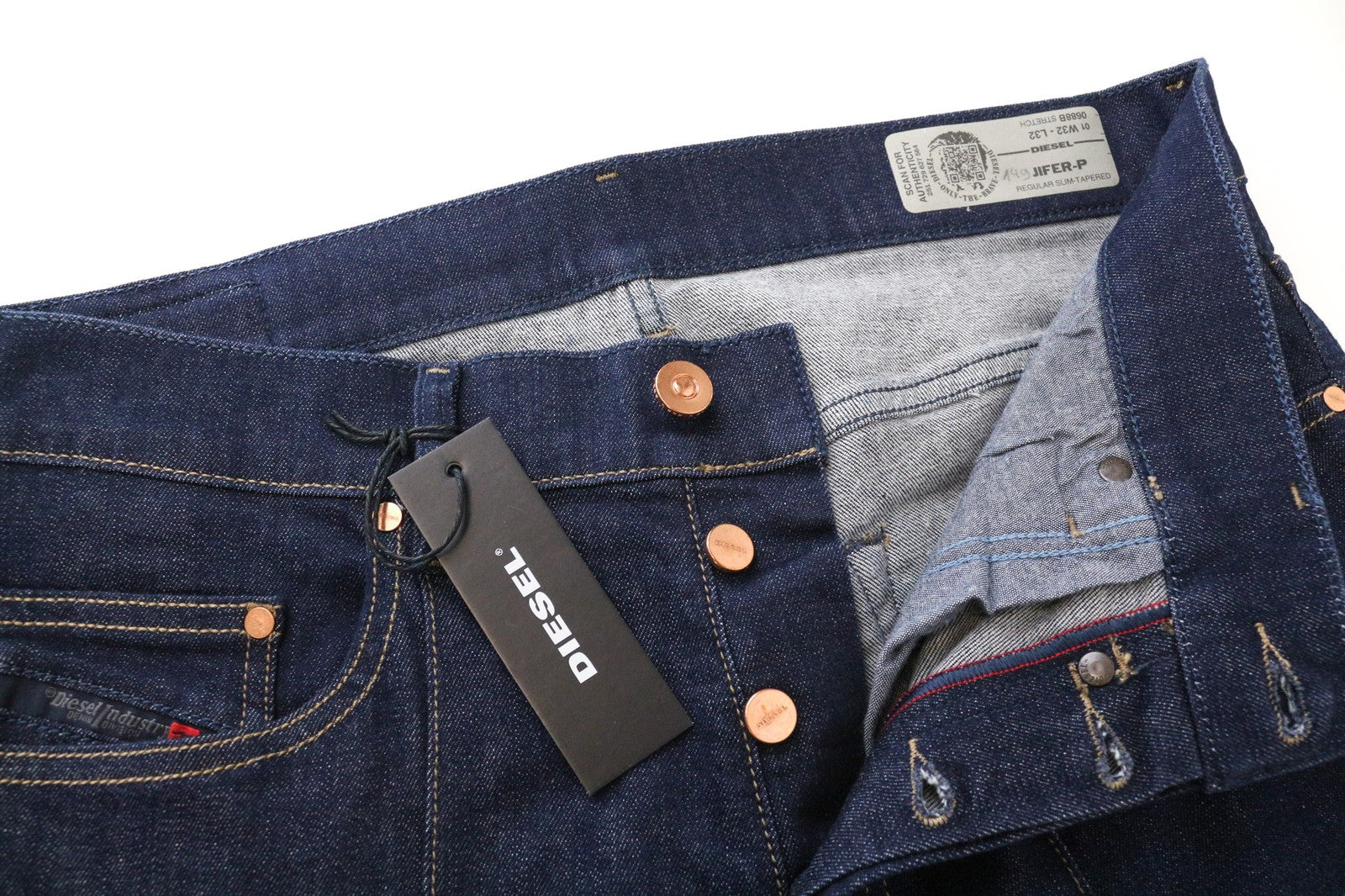 DIESEL Jifer-P 0688B vyriški džinsai W32/L32 Slim Taper, tamprūs, mėlyni, džinsinio audinio 