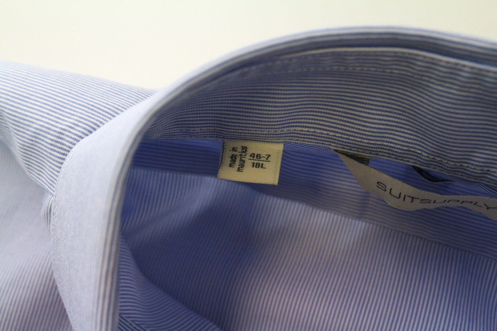 SUITSUPPLY Men's Shirt 46-7/18L Extra Slim Cotton Striped Cutaway Collar Shirt