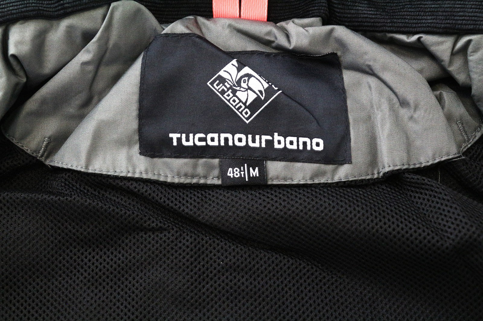 TUCANO URBANO Nauja Tucanji vyriška striukė IT48 pilka, kvėpuojanti, vėjui nepralaidi