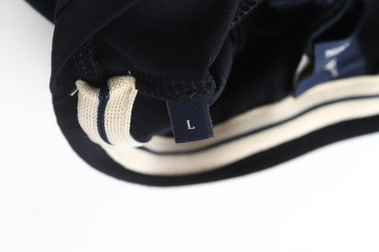 MARINA YACHTING moteriški marškinėliai L dydžio, juodi, apvalia kaklo iškirpte, megztinis su cirkoniais 