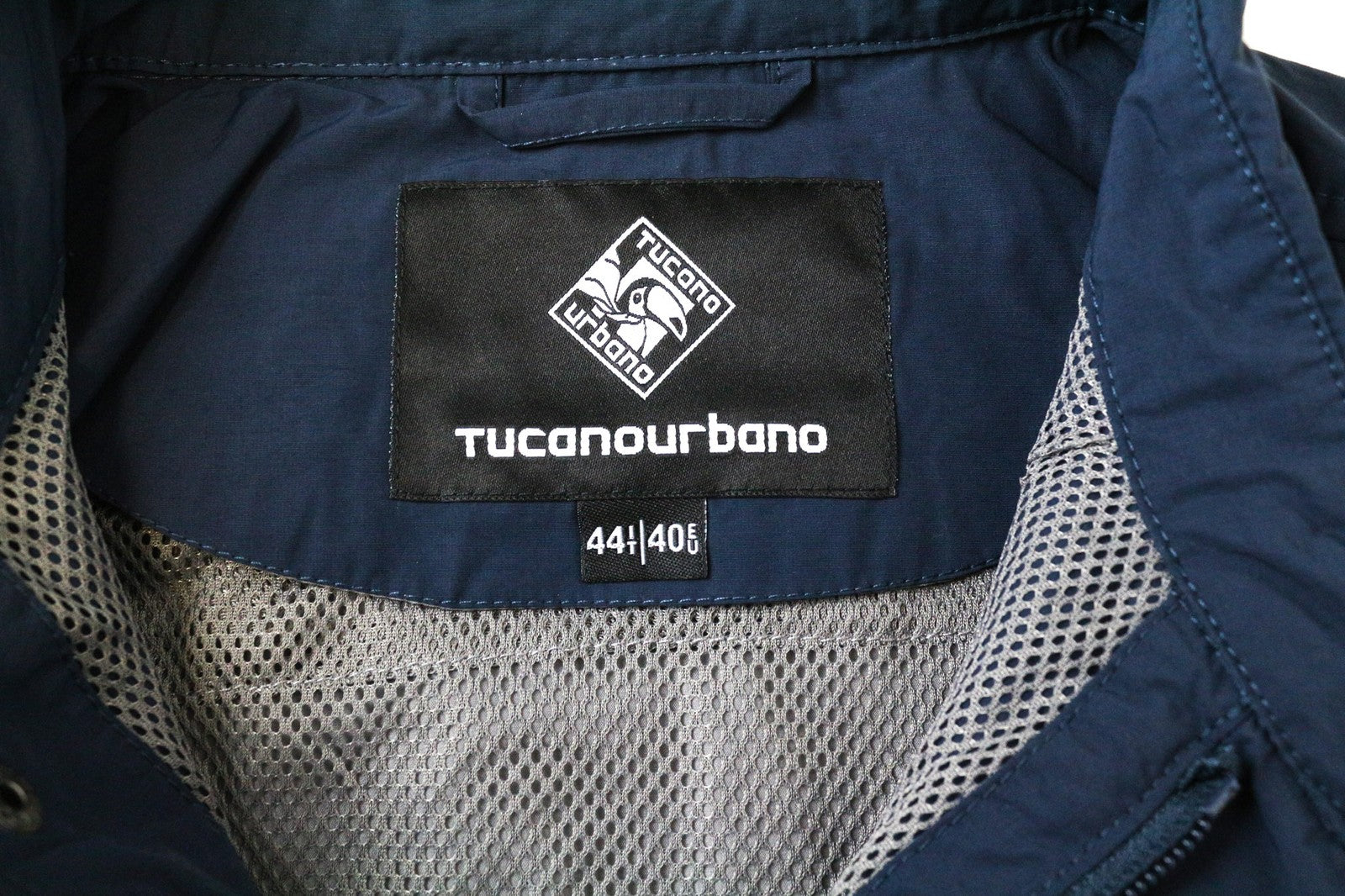 TUCANO URBANO Albertina moteriška striukė, tamsiai mėlyna, su medvilnės mišinio apykakle, EU40 