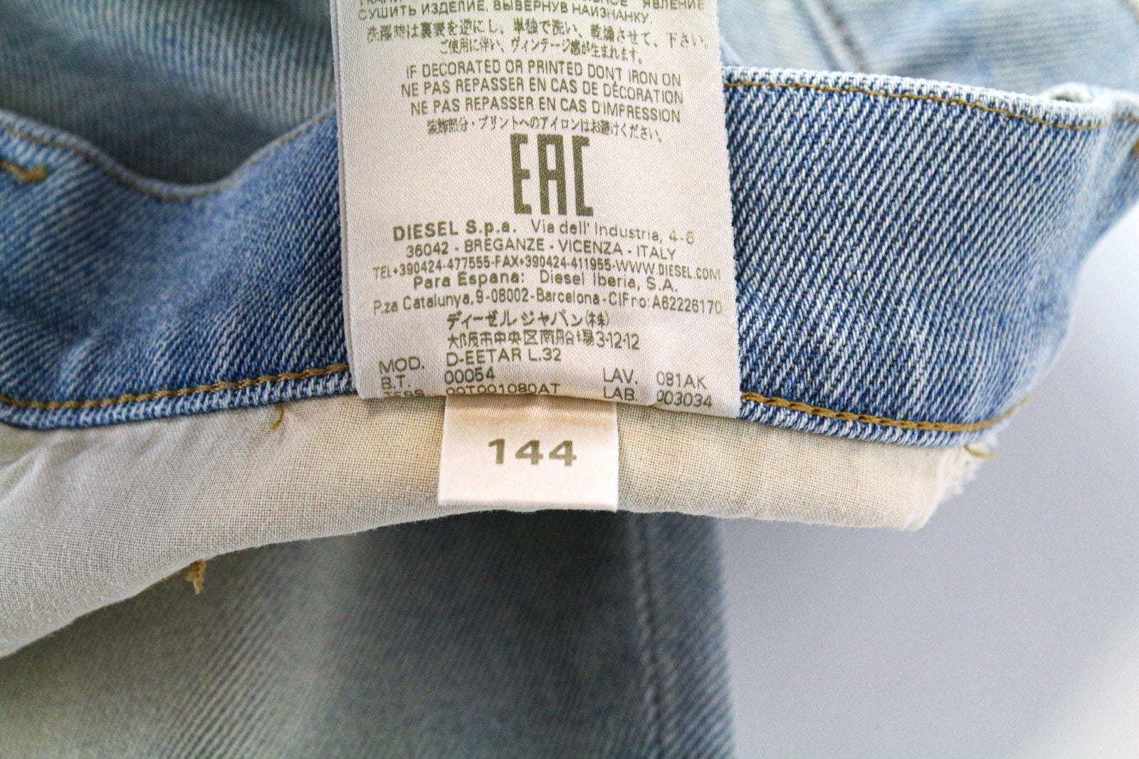 DIESEL D-Eetar 081AK Men's Jeans W32/L32 Carrot Fit Blue Aged Stretch Denim