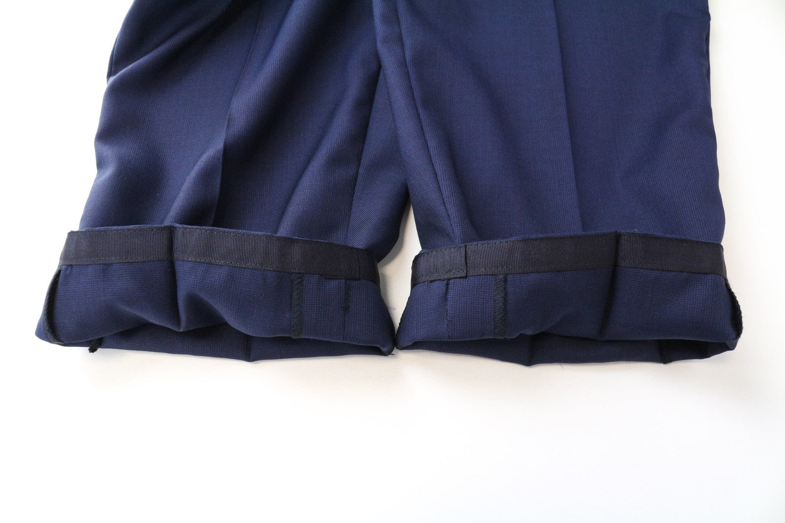 SUITSUPPLY Brescia vyriškos kelnės UK42R mėlynos vilnonės klostuotos kelnės su reguliuojamais dydžiais 