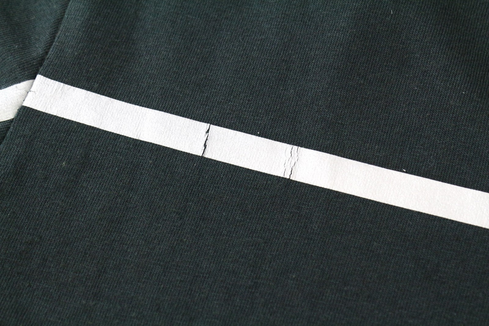 TUCANO URBANO T-TU moteriški marškinėliai su V formos iškirpte ir juodu medvilniniu ilgomis palaidinėmis. 