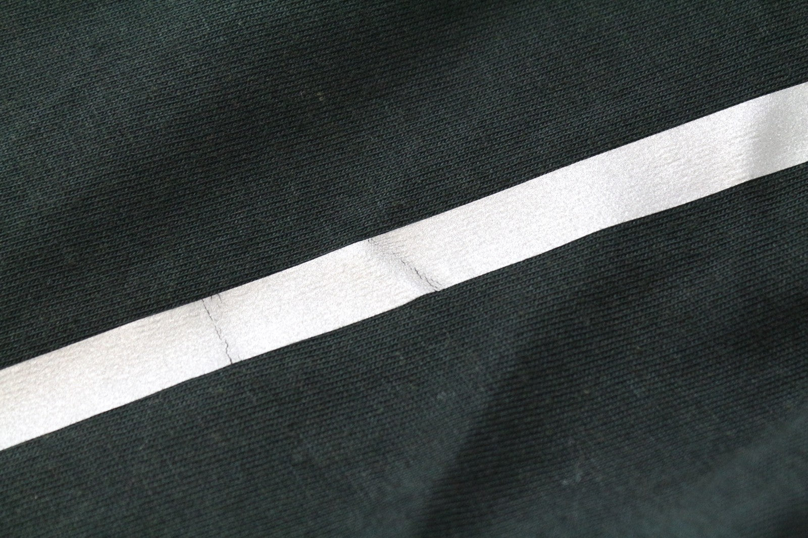 TUCANO URBANO T-TU moteriški marškinėliai ilgomis rankovėmis, juodi, XS dydžio, medvilniniai, su V formos iškirpte. 