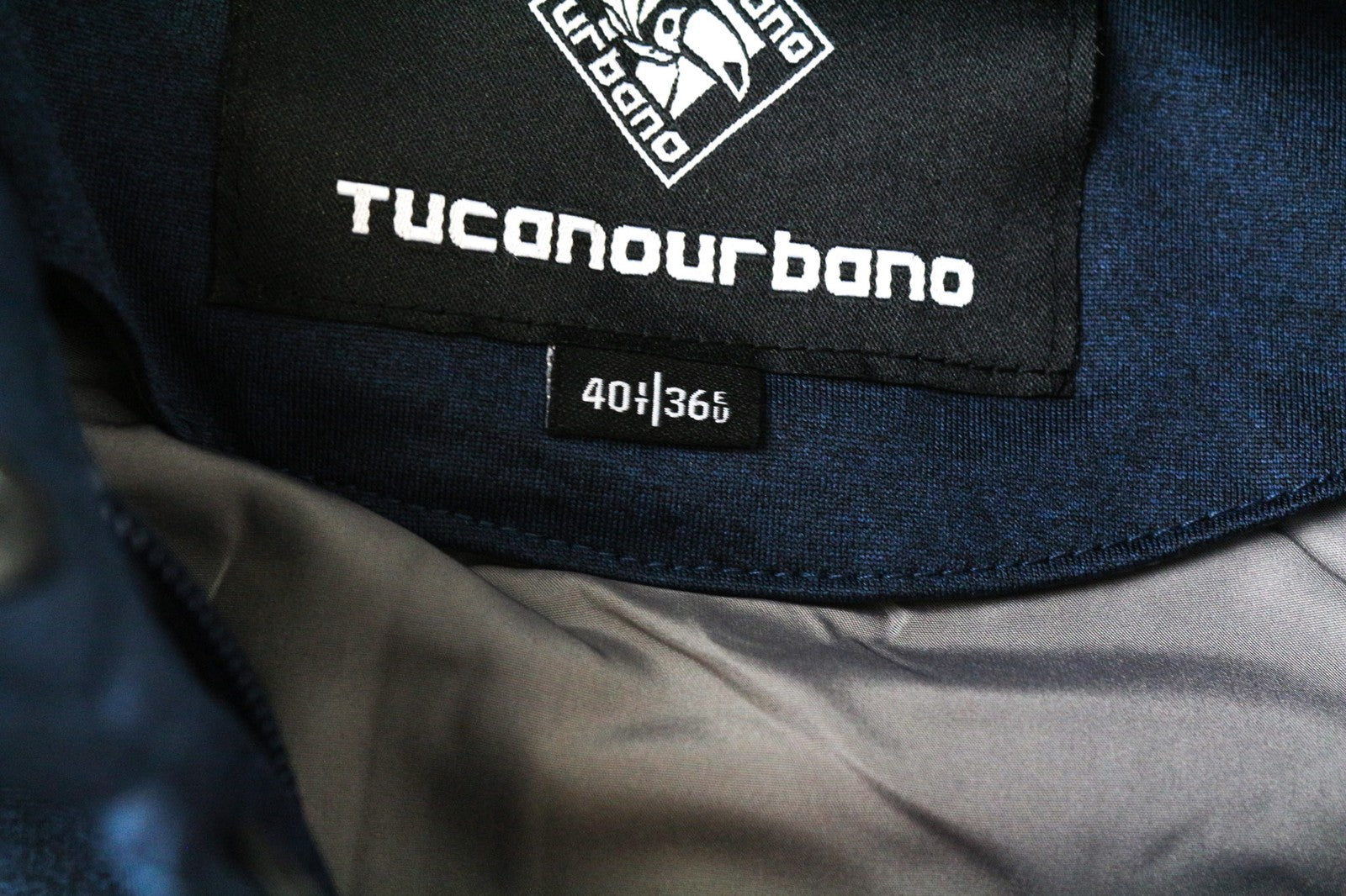 TUCANO URBANO Wilma moteriška striukė, tamsiai mėlyna, tampri, vandeniui atspari, 36 dydžio 