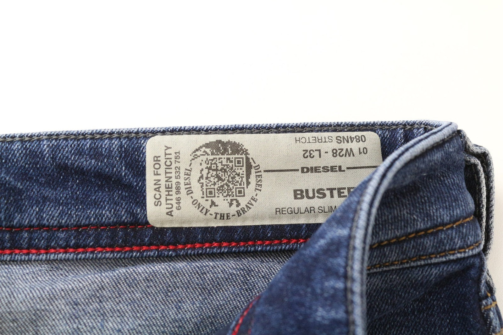 DIESEL Buster 084NS vyriški džinsai W28/L32 Slim Taper išblukintos mėlynos medvilnės džinso spalvos 