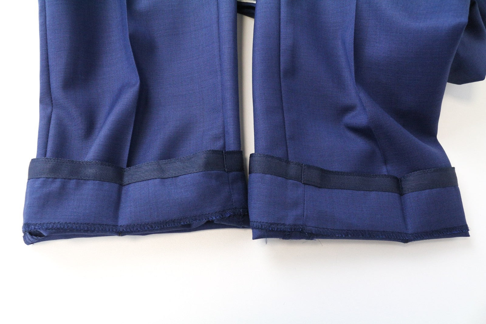 SUITSUPPLY Brescia vyriškos kelnės, UK36R, mėlynos, su vilnoniu pamušalu, klostuotos, oficialios 