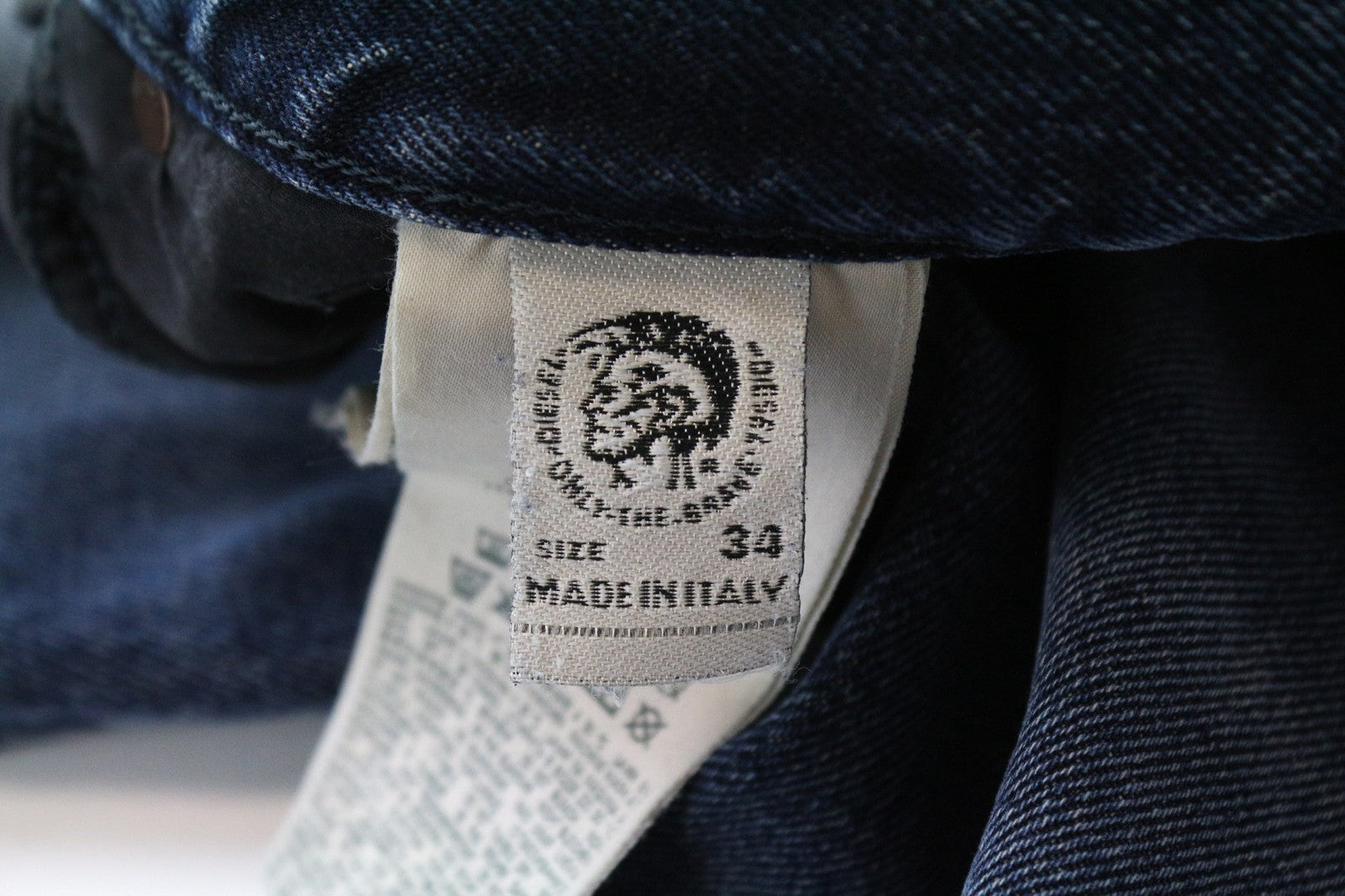 DIESEL Mharky 0870B Men's Jeans W34/L32 Slim Skinny Washed Blue Jean