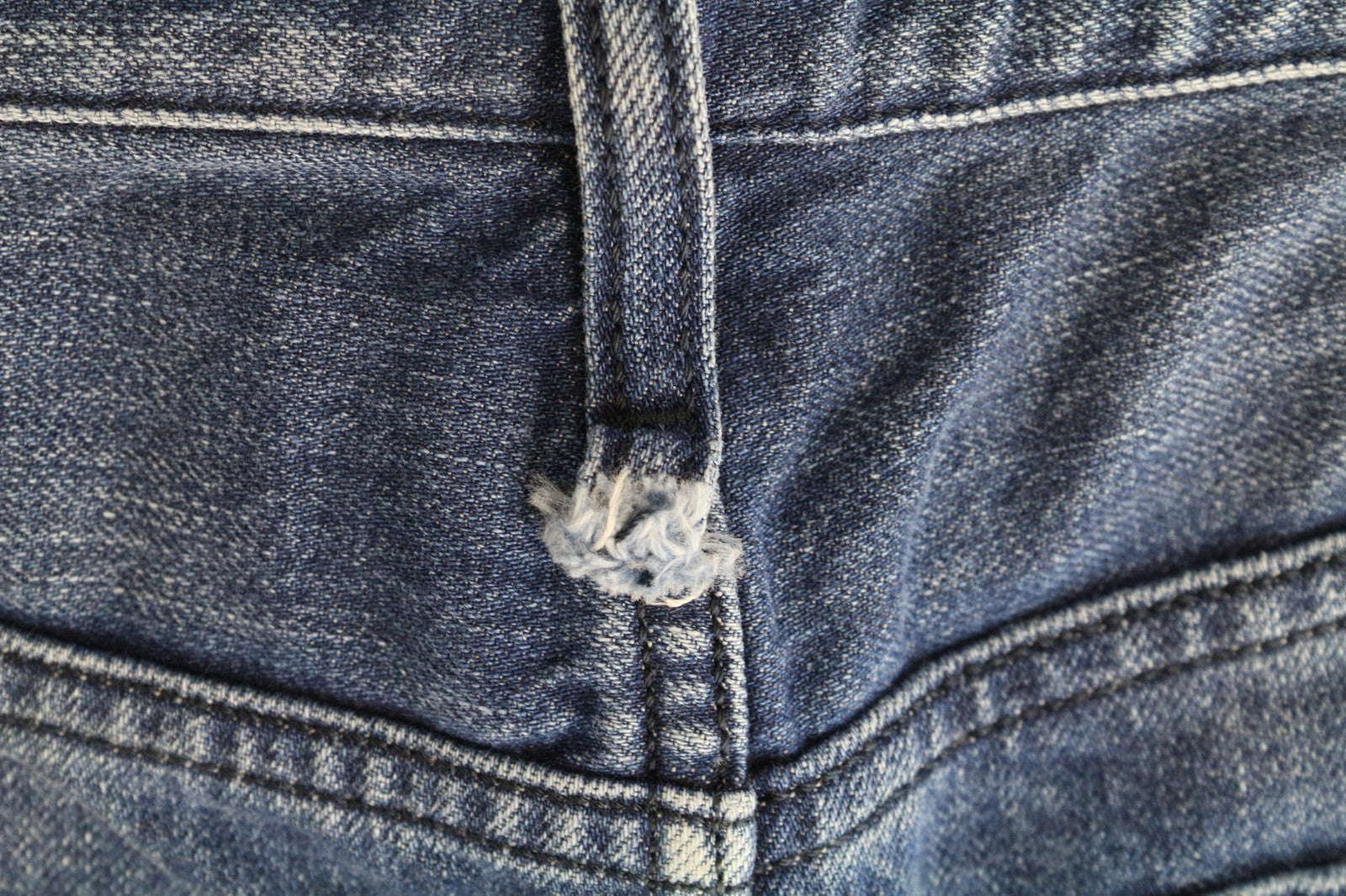 DIESEL Mharky 080AH Men's Jeans W34 Slim Washed Blue Distressed 5-Pocket