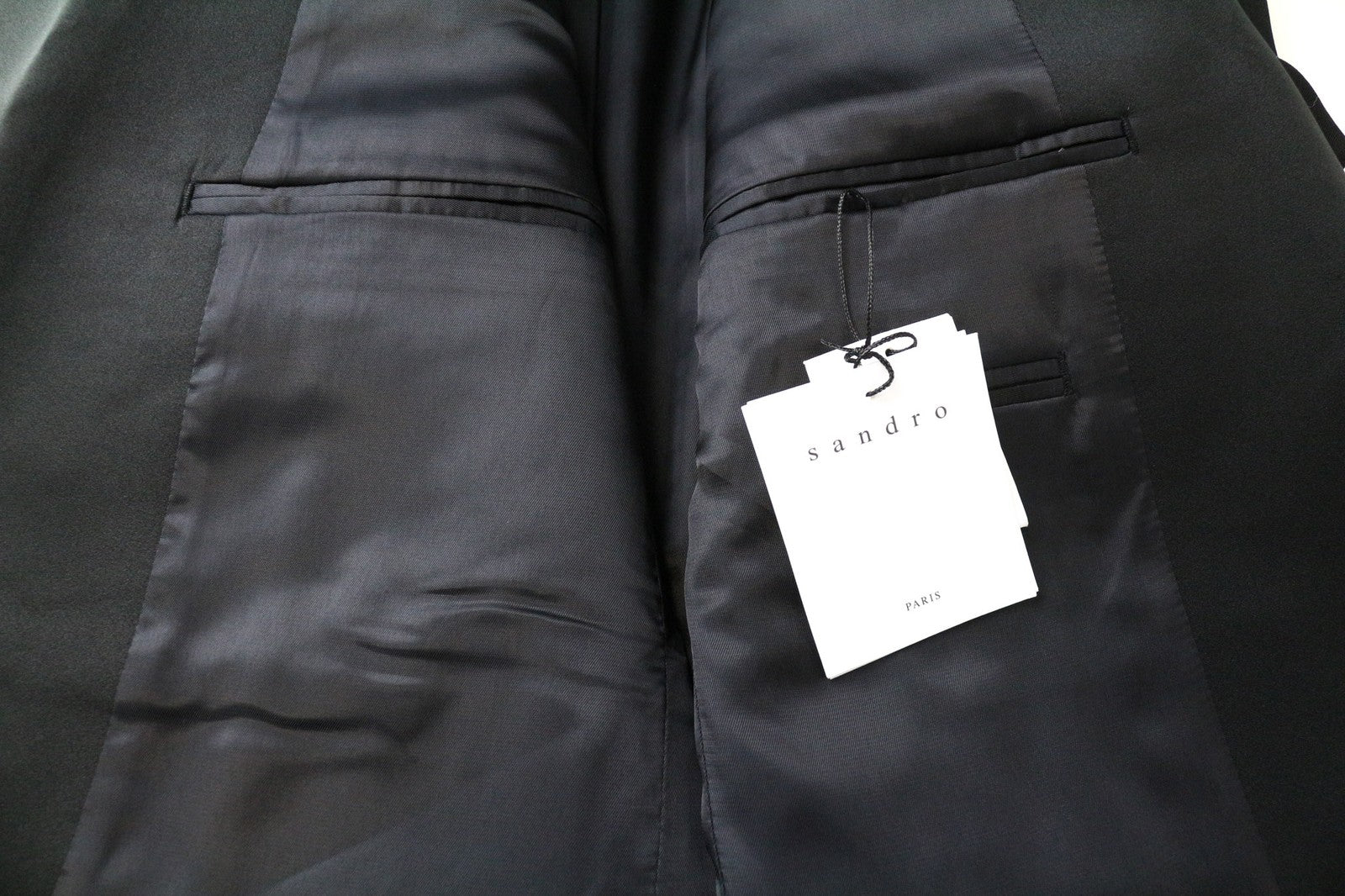 SANDRO vyriškas švarkas 50 juodas vilnos mišinio smokingo skara su atvartu, vienaeilis 