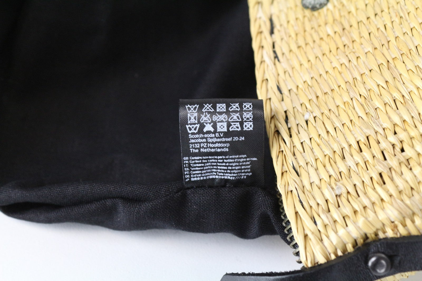 MAISON SCOTCH moteriškas krepšys OS rudos spalvos šiaudinis pintas per petį odinė rankena 