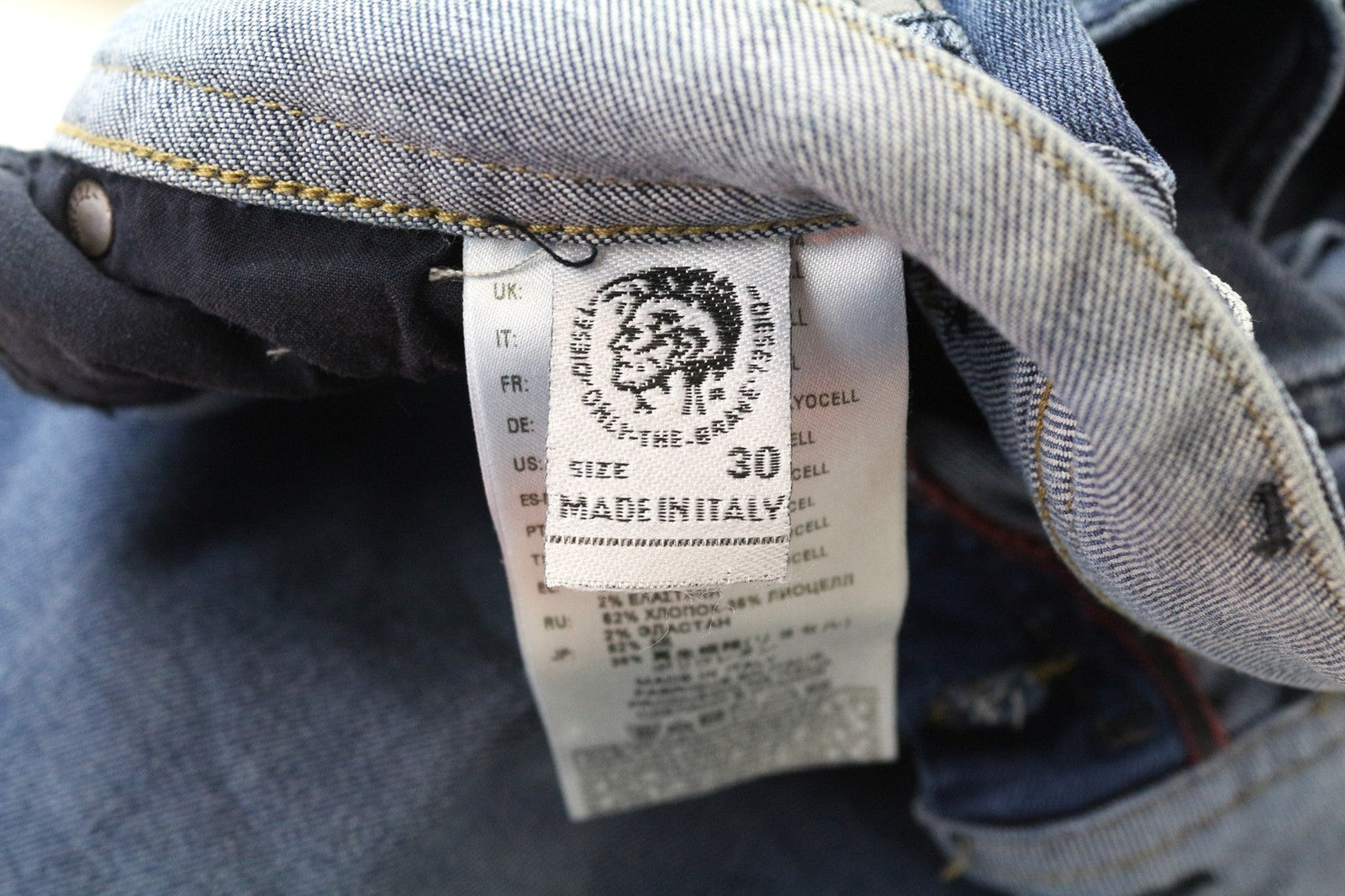 DIESEL Buster 084NV Men's Jeans W30/L32 Slim Blue Cotton Stretch Washed Fit