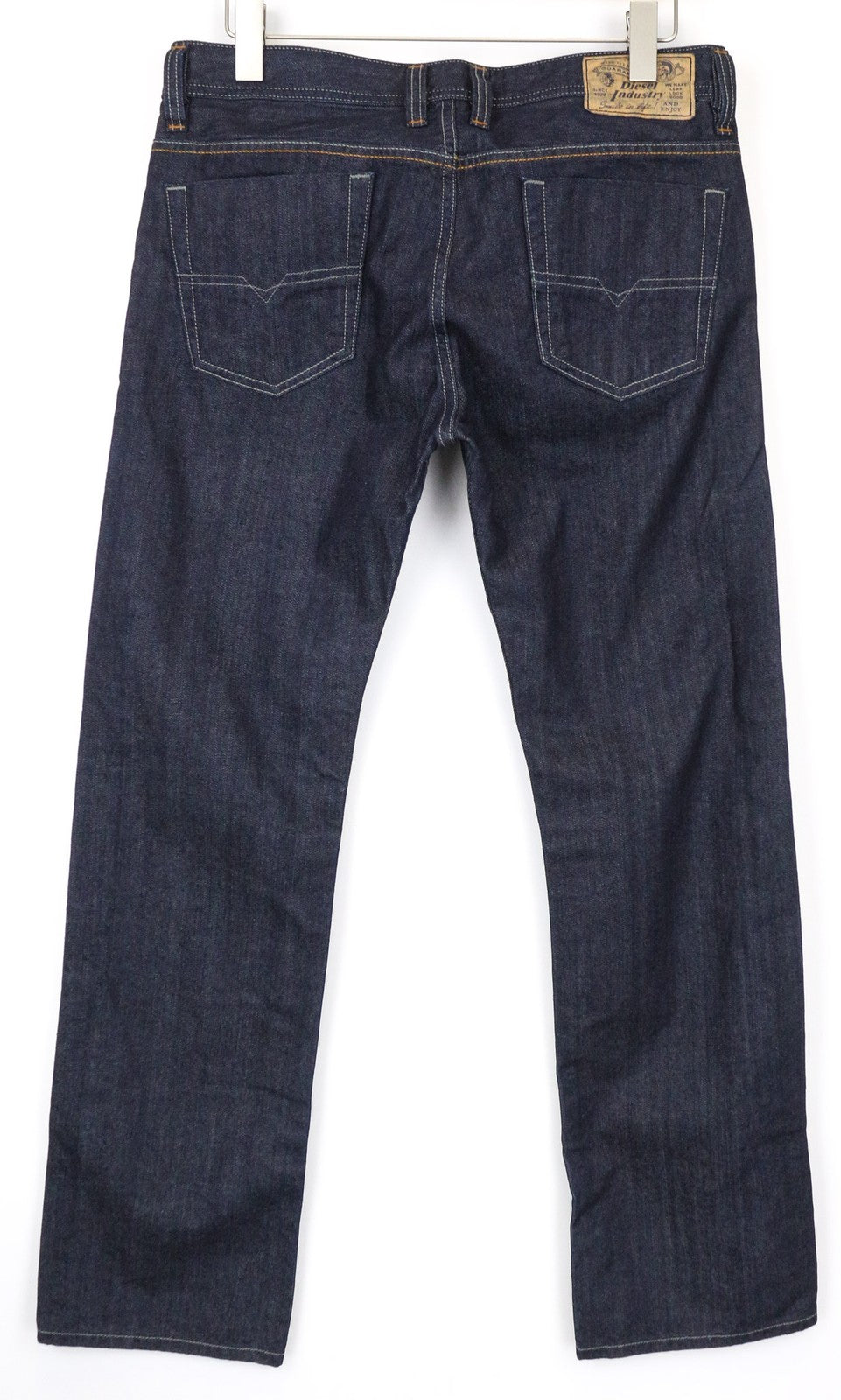 DIESEL Viker 0RUS7 vyriški džinsai W31/L32 Regular tiesūs tamsiai mėlyni medvilniniai džinsai 