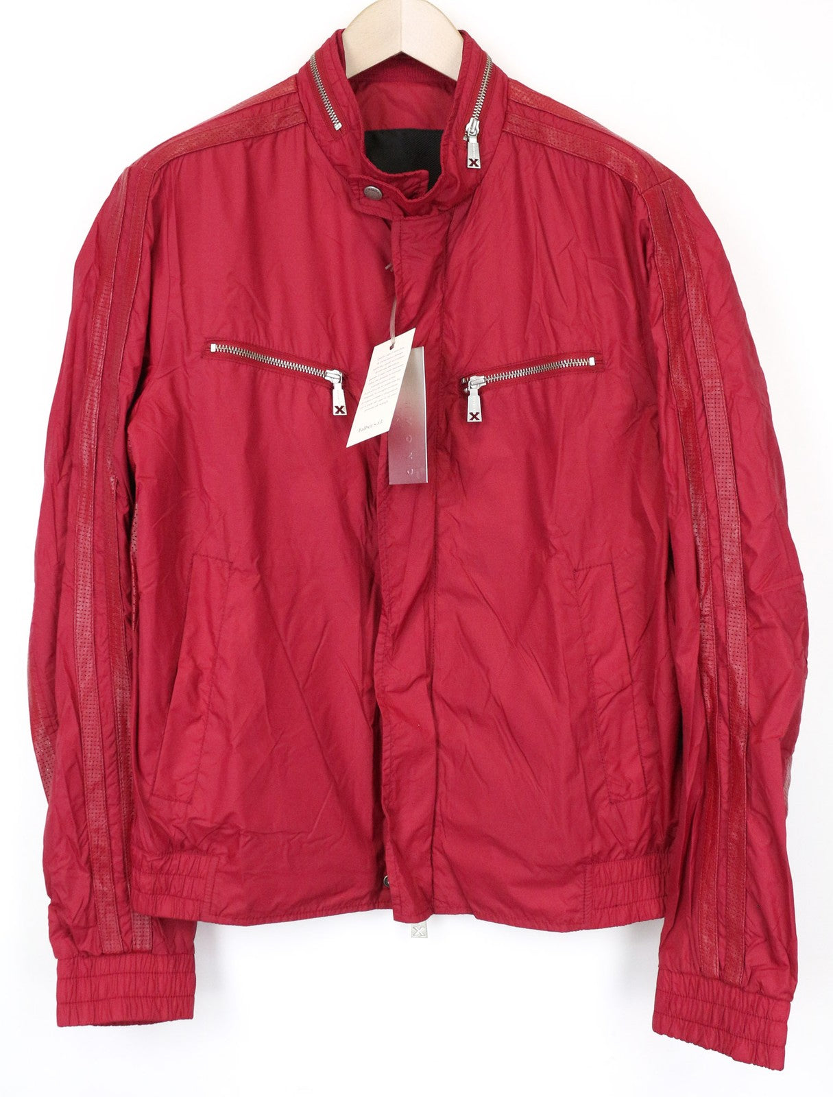 RICHMOND vyriška striukė IT52 raudona dizainerio aukšta apykakle, užtrauktuku, klasikinio stiliaus, neperpučiama, su pamušalu 