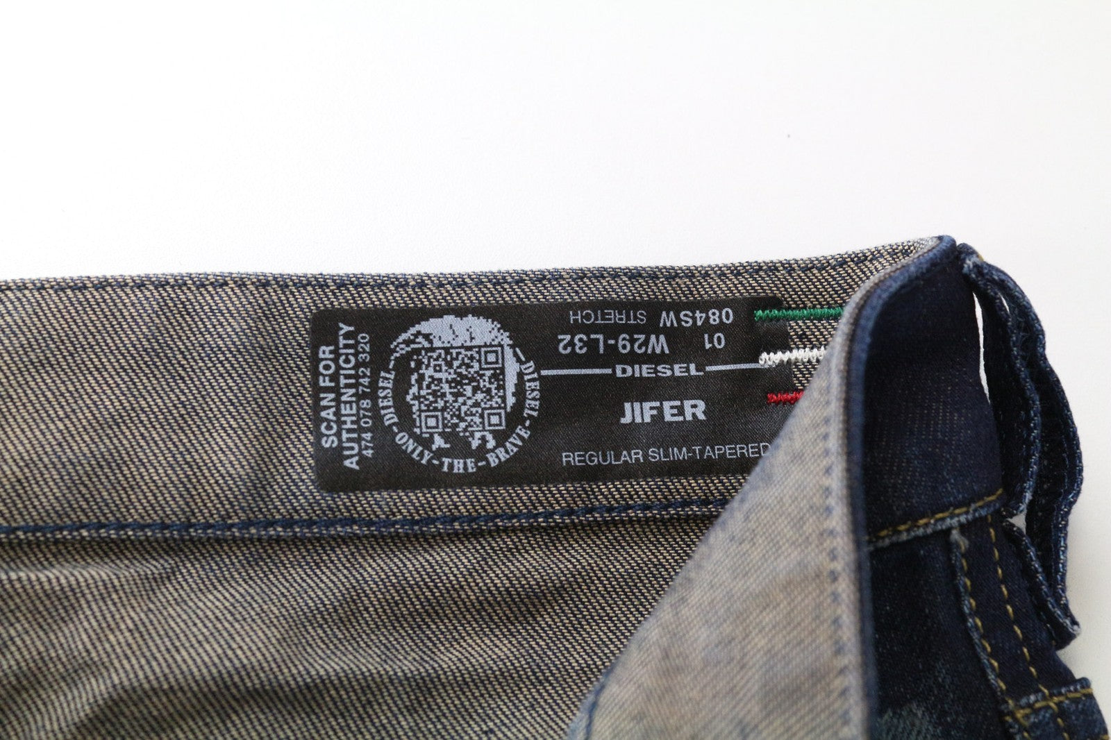 DIESEL Jifer 084SW vyriški džinsai W29/L32 mėlyni, ploni, siaurėjantys, tamprūs. 