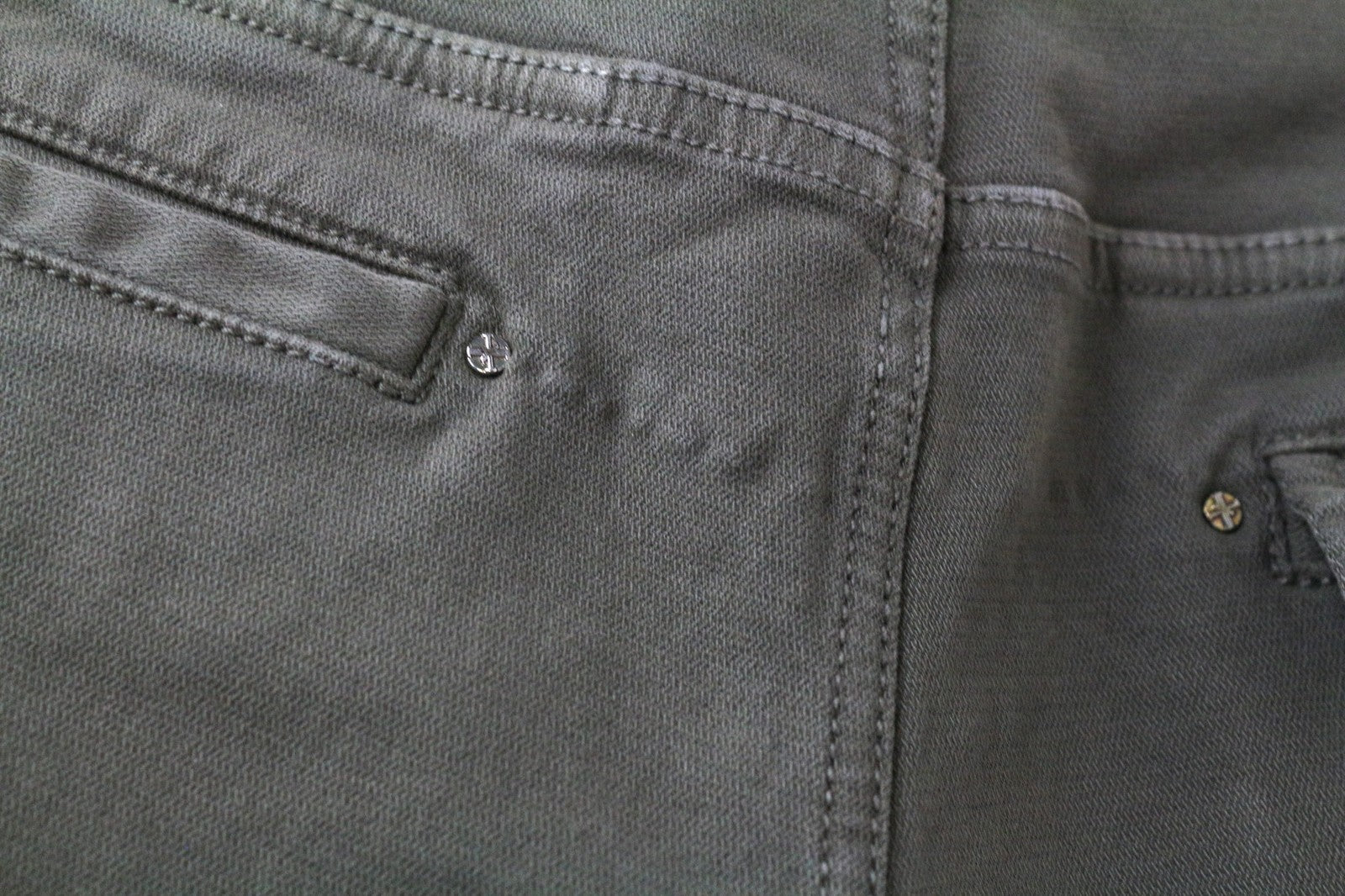 RICHMOND vyriškos kelnės, 48 ​​cm, chaki žalios, tamprios medvilnės, laisvalaikio, plokščia priekine dalimi, stiliaus 