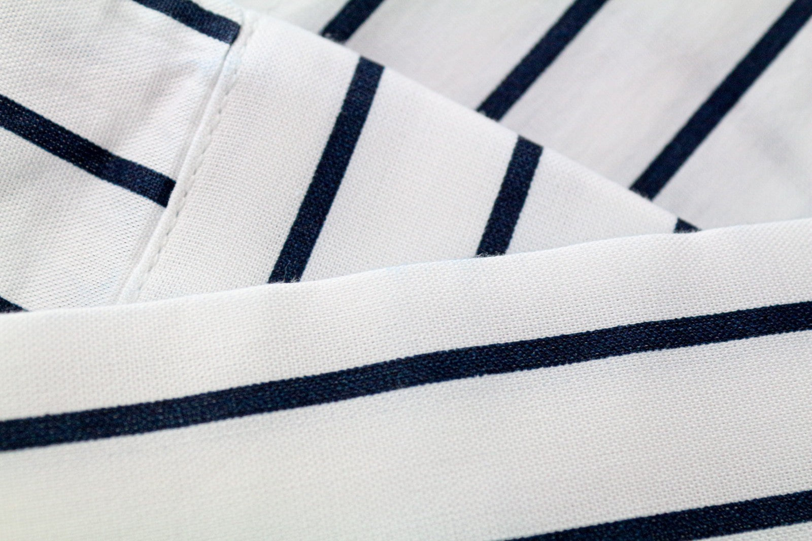 SCOTCH &amp; SODA vyriški marškinėliai M, balti, dryžuoti, asimetriški, ilgi, medvilniniai 