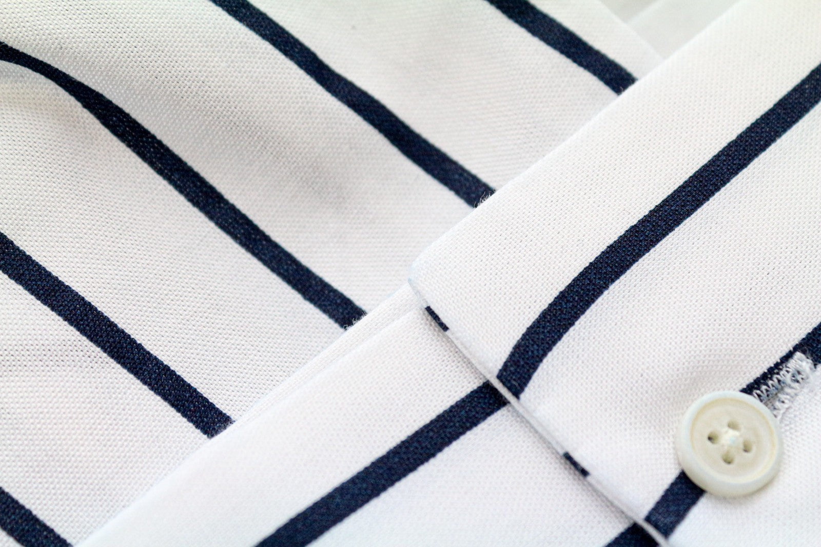 SCOTCH &amp; SODA vyriški marškinėliai M, balti, dryžuoti, asimetriški, ilgi, medvilniniai 