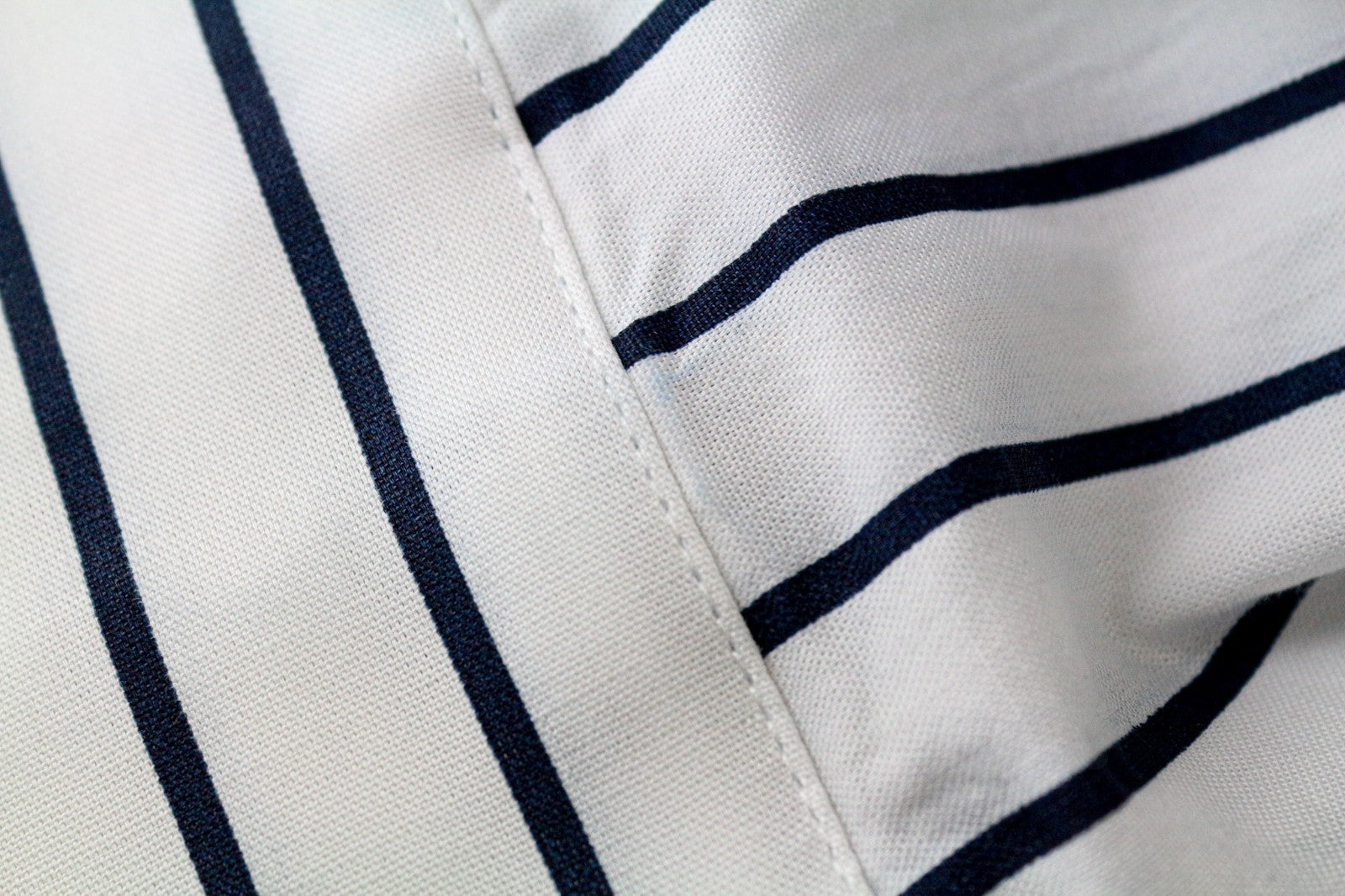 SCOTCH &amp; SODA vyriški marškinėliai M, balti, dryžuoti, asimetriški, ilgi, medvilniniai 