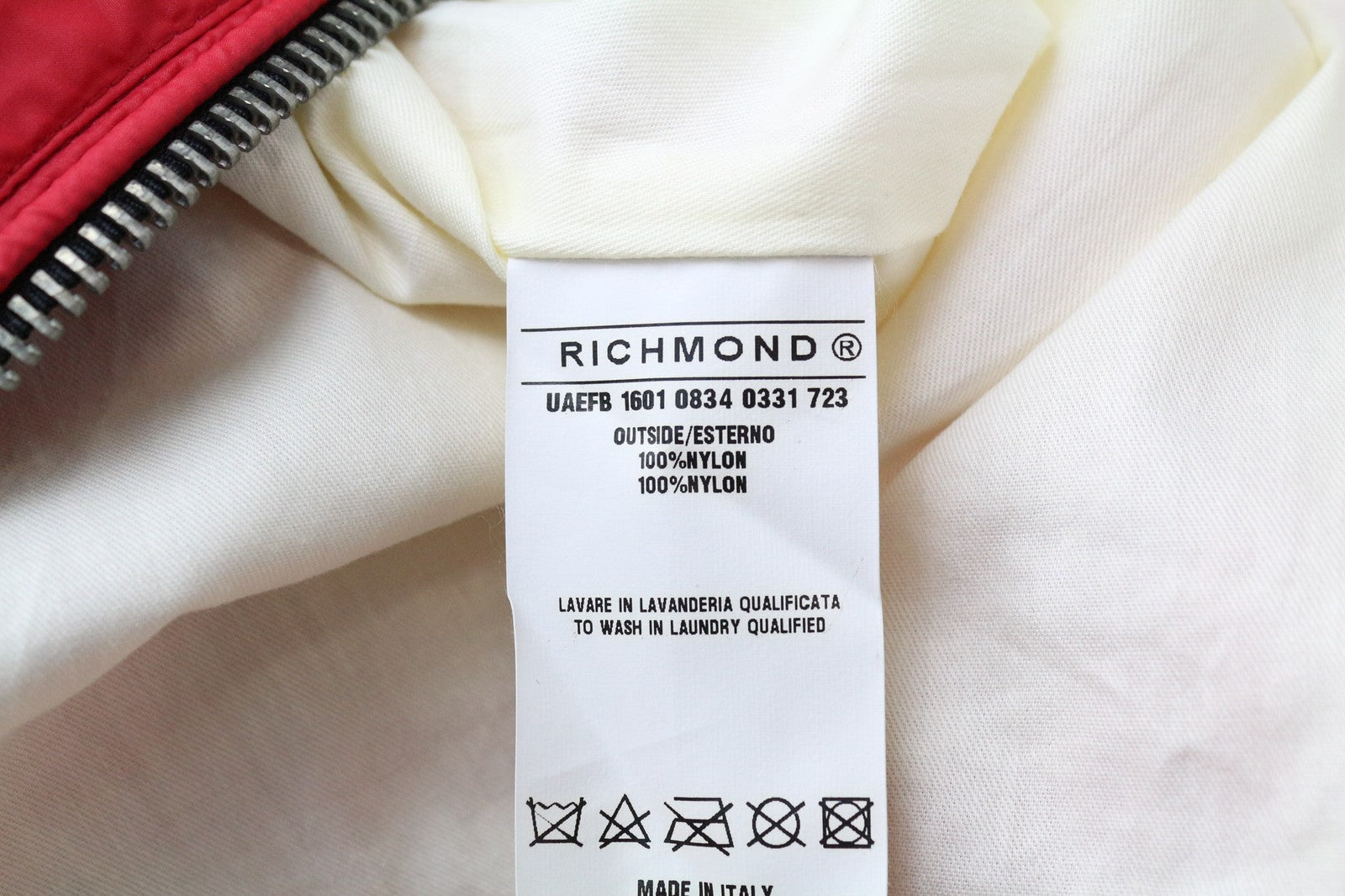 RICHMOND vyriška striukė IT48 ryškiai raudona dizainerio užtrauktuku, aukšta apykakle, klasikinio stiliaus, su pamušalu 