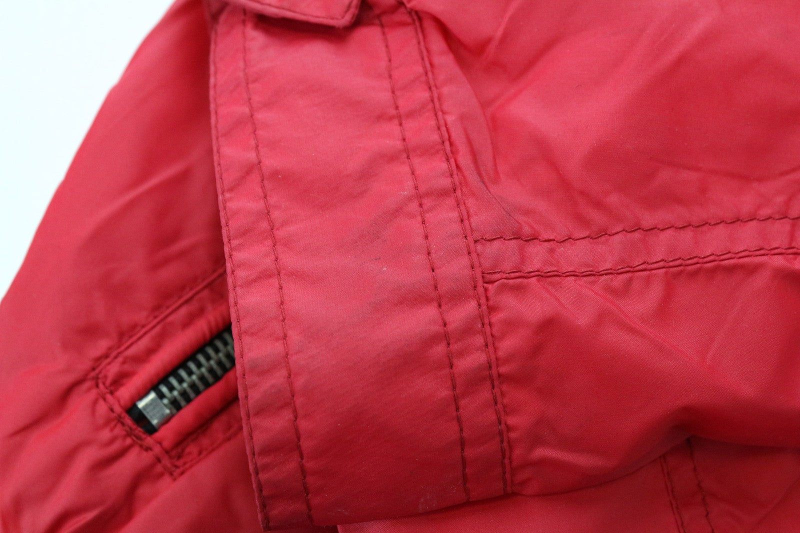 RICHMOND vyriška striukė IT48 ryškiai raudona dizainerio užtrauktuku, aukšta apykakle, klasikinio stiliaus, su pamušalu 