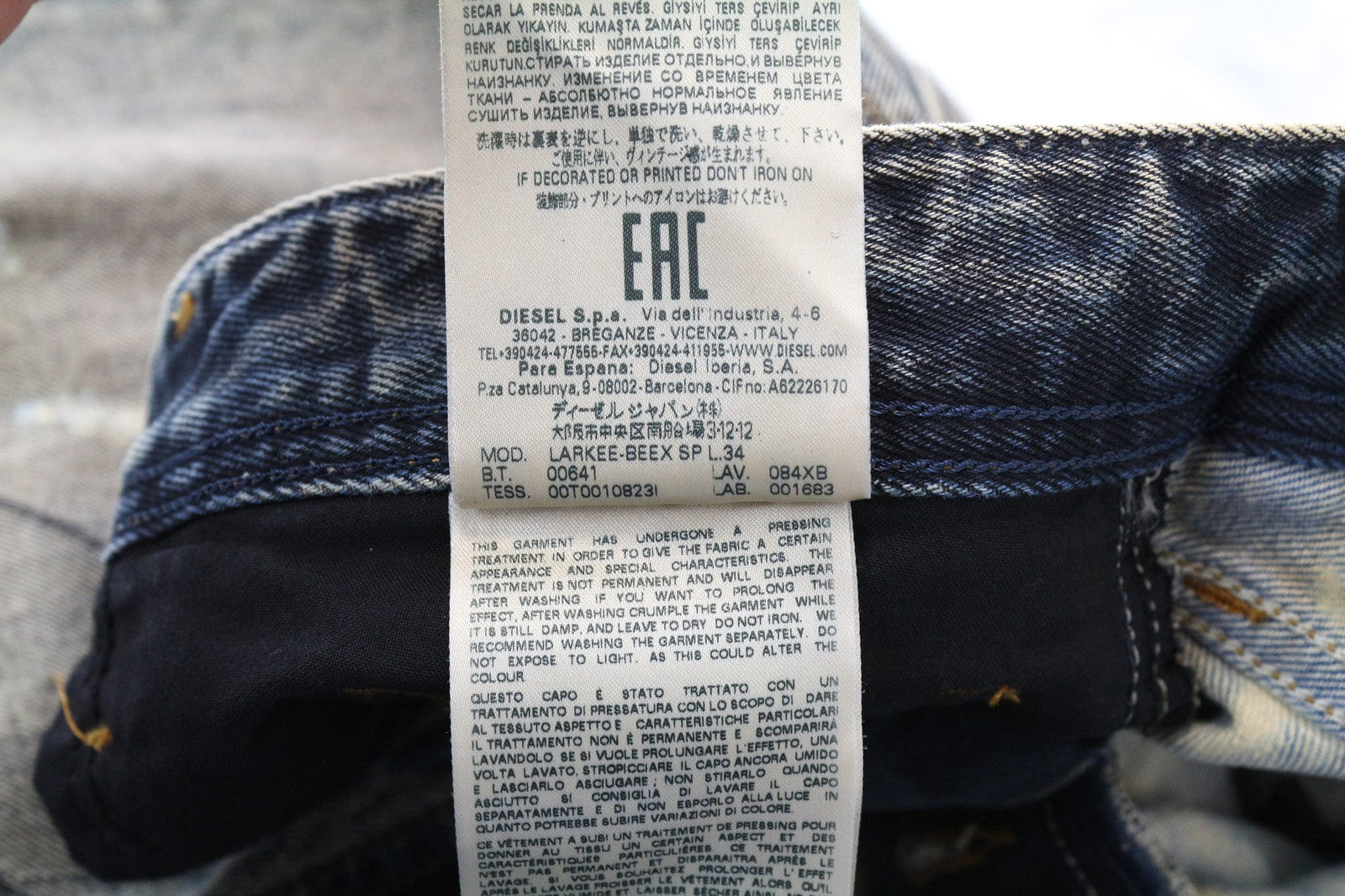 DIESEL Larkee-Beex 084XB Men's W32/L34 Blue Pure Cotton Aged Tapered Jeans