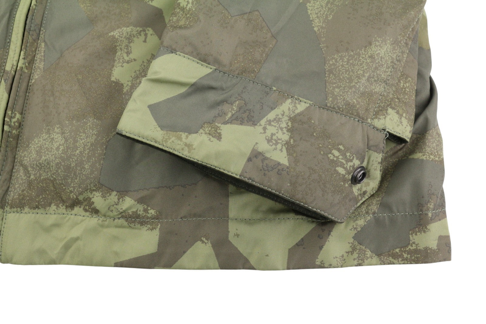 WOOLRICH dvipusė vyriška striukė su užtrauktuku, žalia, S dydžio, lengva, su kamufliažu ir RRP380 