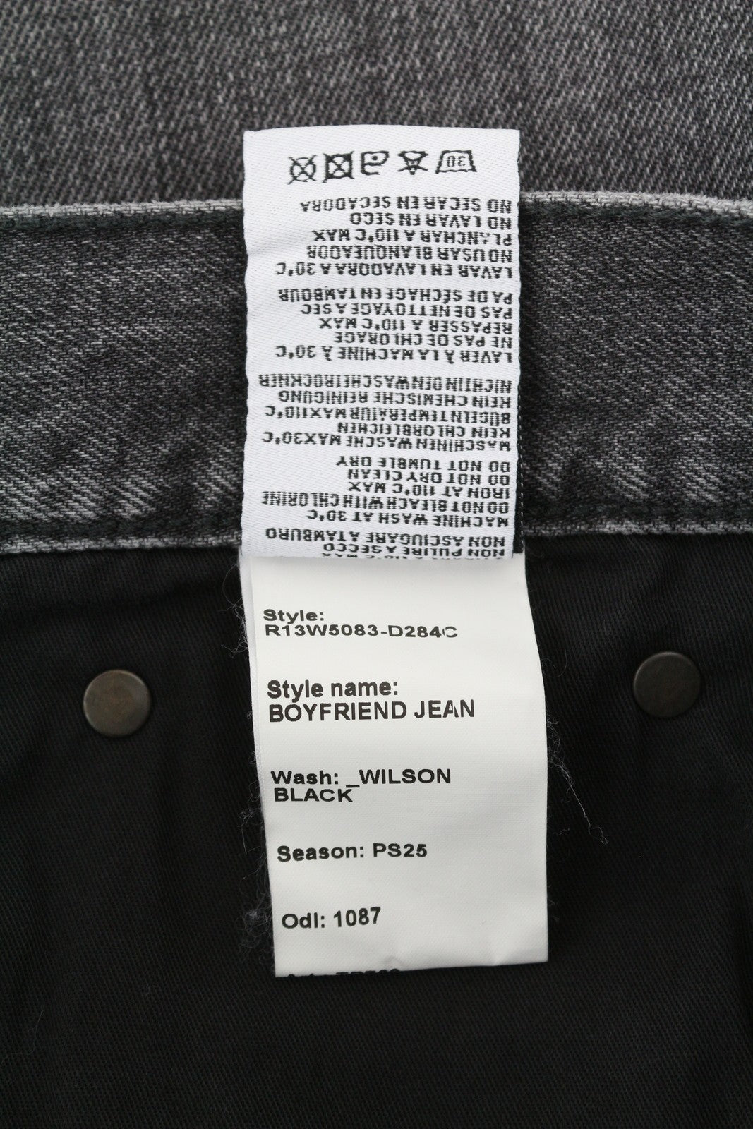 R13 Boyfriend moteriški džinsai 28 Wilson juodi ūsai su išblukusiu džinsu, trumpinti užtrauktuku PS25 