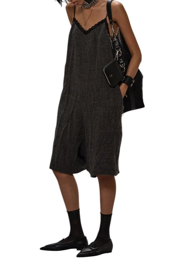 R13 moteriškas romperis su nėriniais ir rankovėmis S dydžio, tamsiai pilkas, languotas, vilnonis PF25, RRP1075 