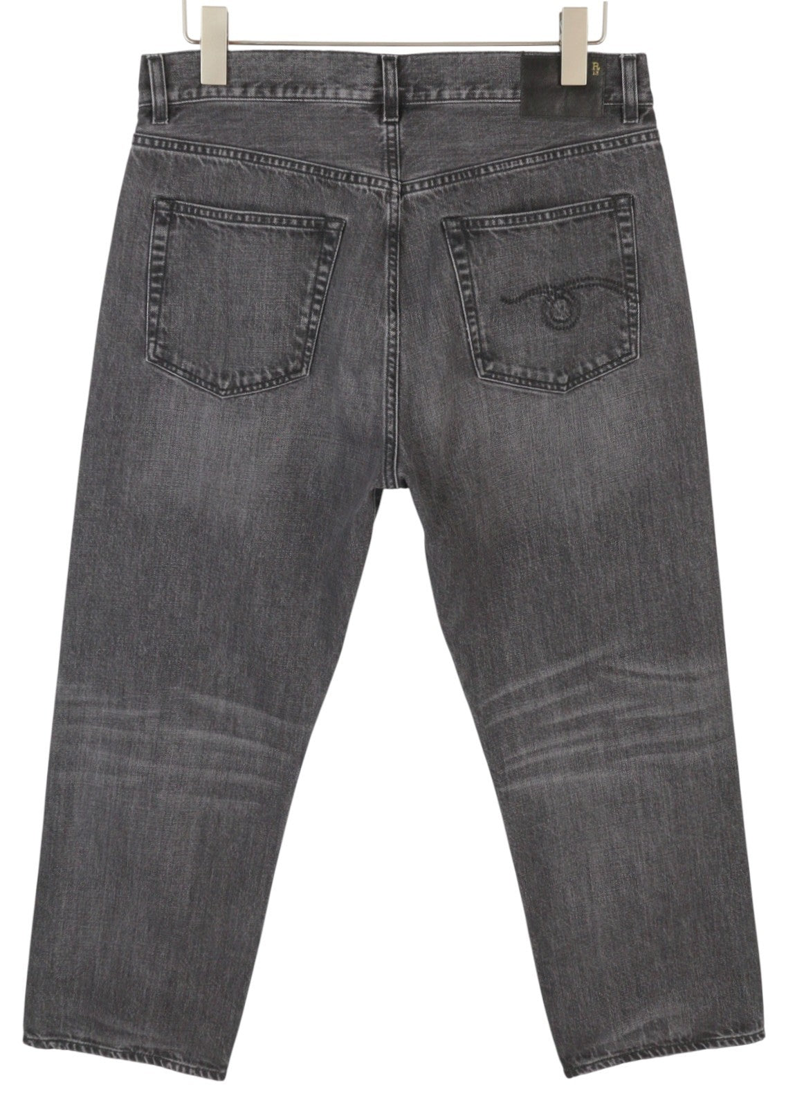 R13 Boyfriend moteriški džinsai 29 Wilson juodi ūsai su išblukusiais trumpais tiesiais PS25