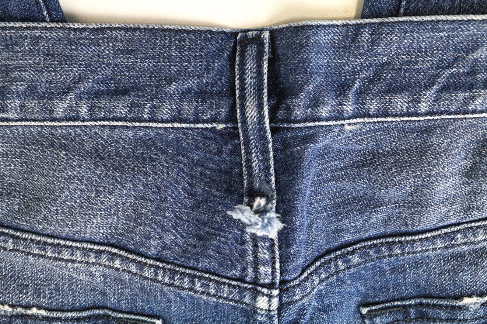 DIESEL Mharky 080AH Men's W34 Slim Distressed Blue Washed Casual Fit Jeans