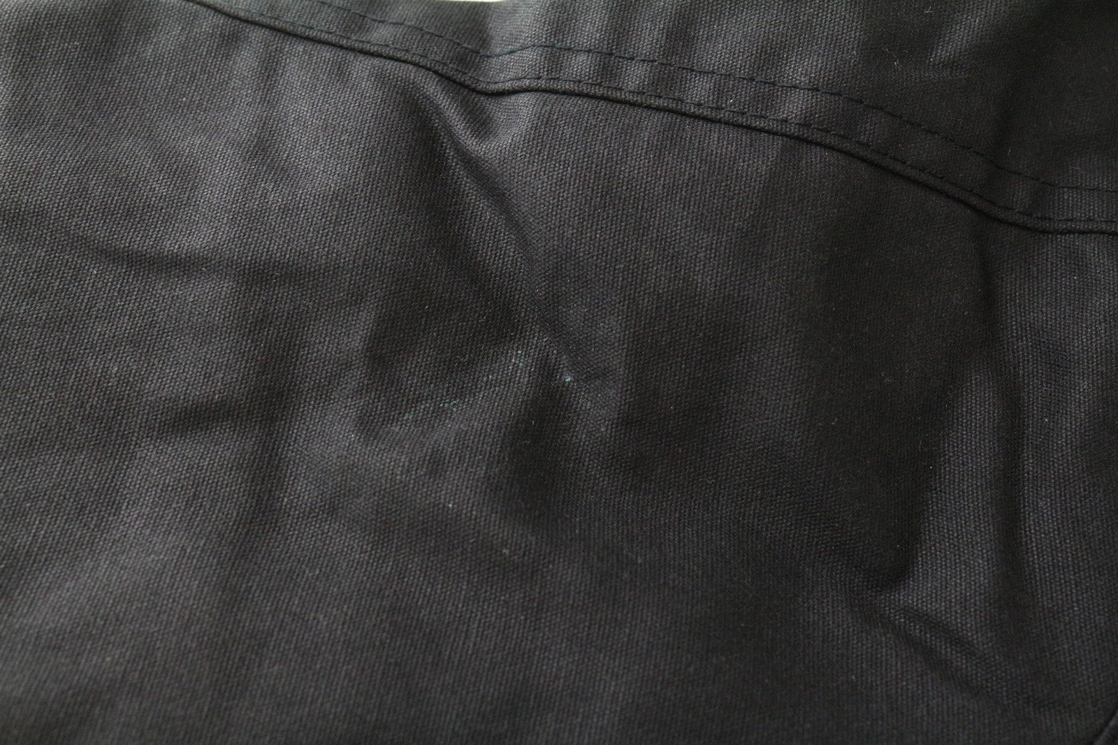 TUCANO URBANO Queen moteriška IT42 juoda vaškuota grynos medvilnės vėjui nepralaidi striukė 