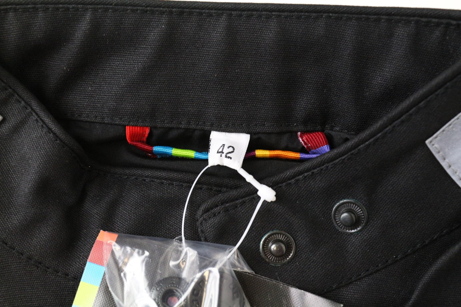 TUCANO URBANO Queen moteriška IT42 juoda vaškuota grynos medvilnės vėjui nepralaidi striukė 