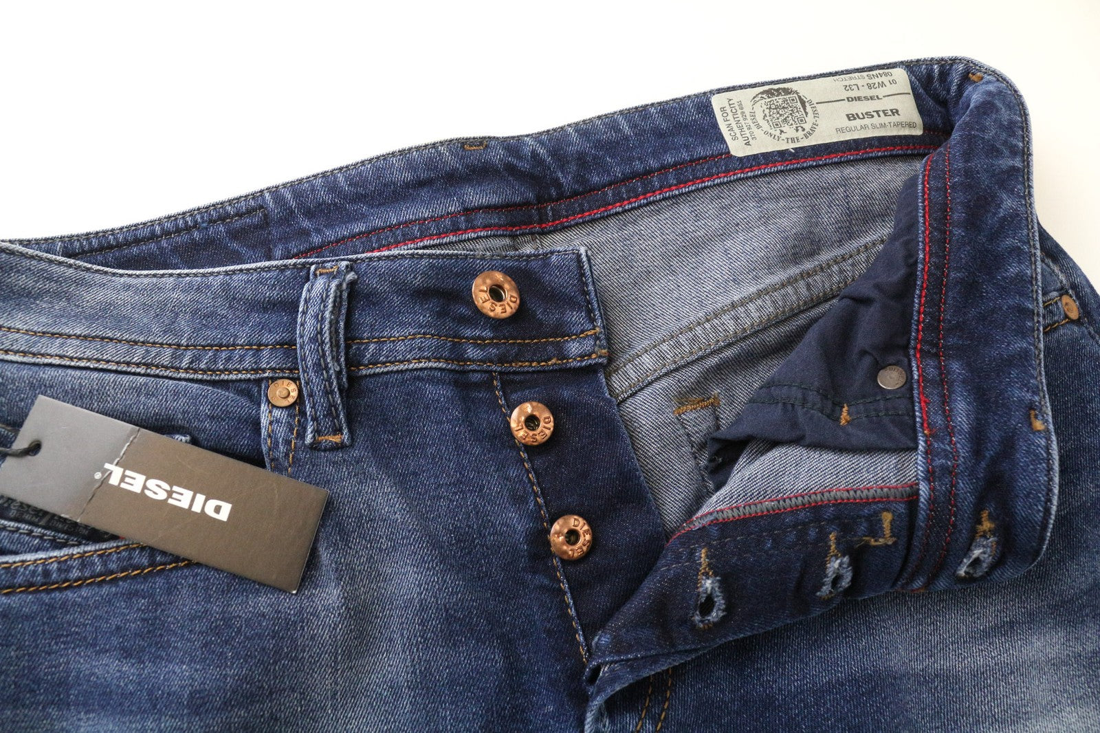 DIESEL Buster 084NS vyriški džinsai W28/L32 Slim Tapered mėlyni, tamprūs, įprasto kirpimo 