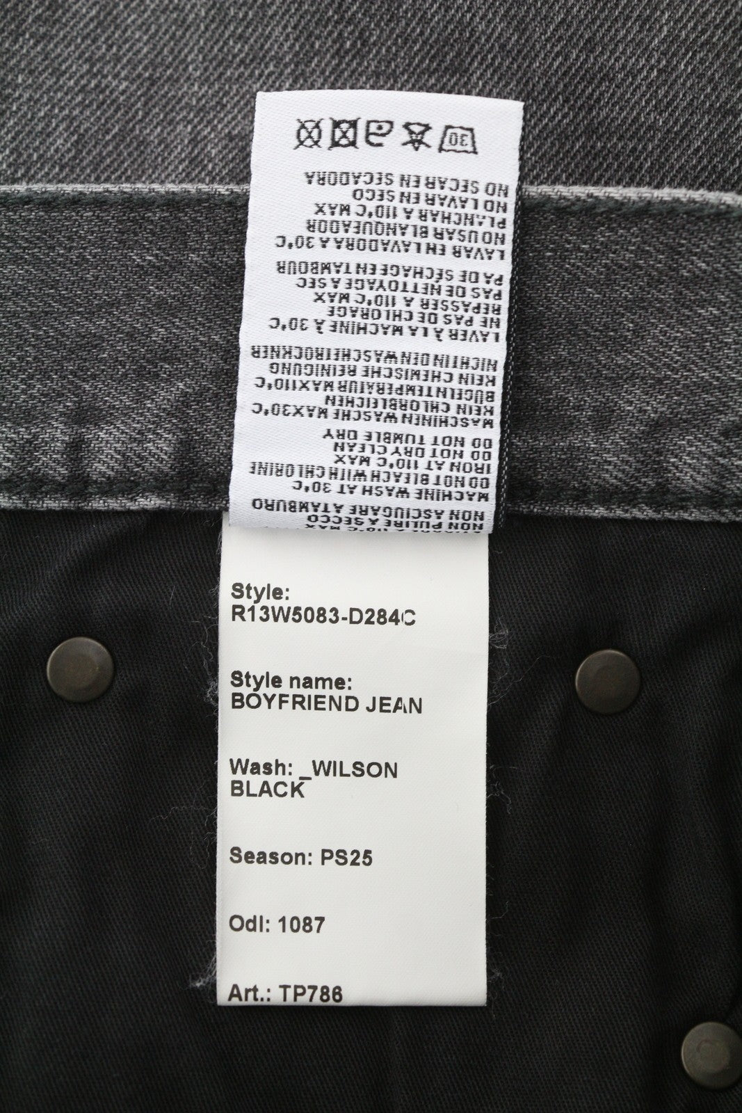 R13 Boyfriend moteriški džinsai 27 Wilson juodi ūsai su išblukusiais trumpais smailiais kraštais PS25 