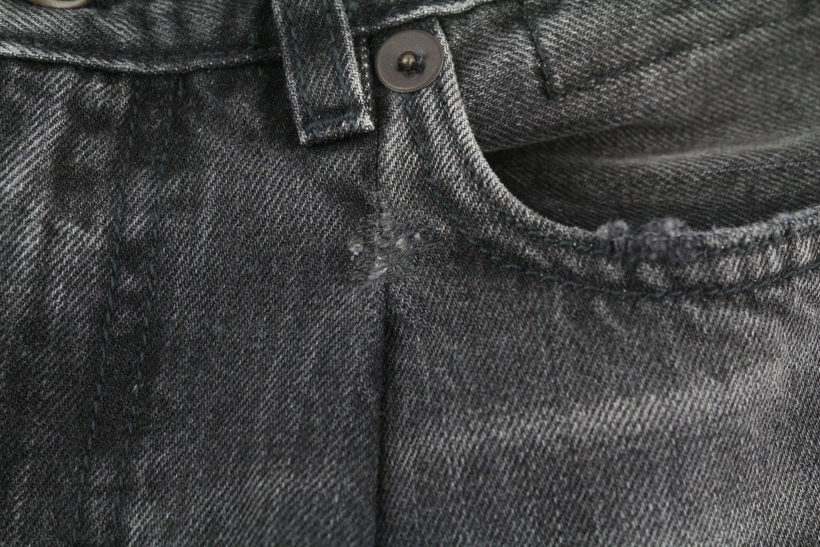 R13 trumpi plačių klešnių moteriški džinsai 24 Wilson juodi su trumpais užtrauktukais PS25 RRP699 