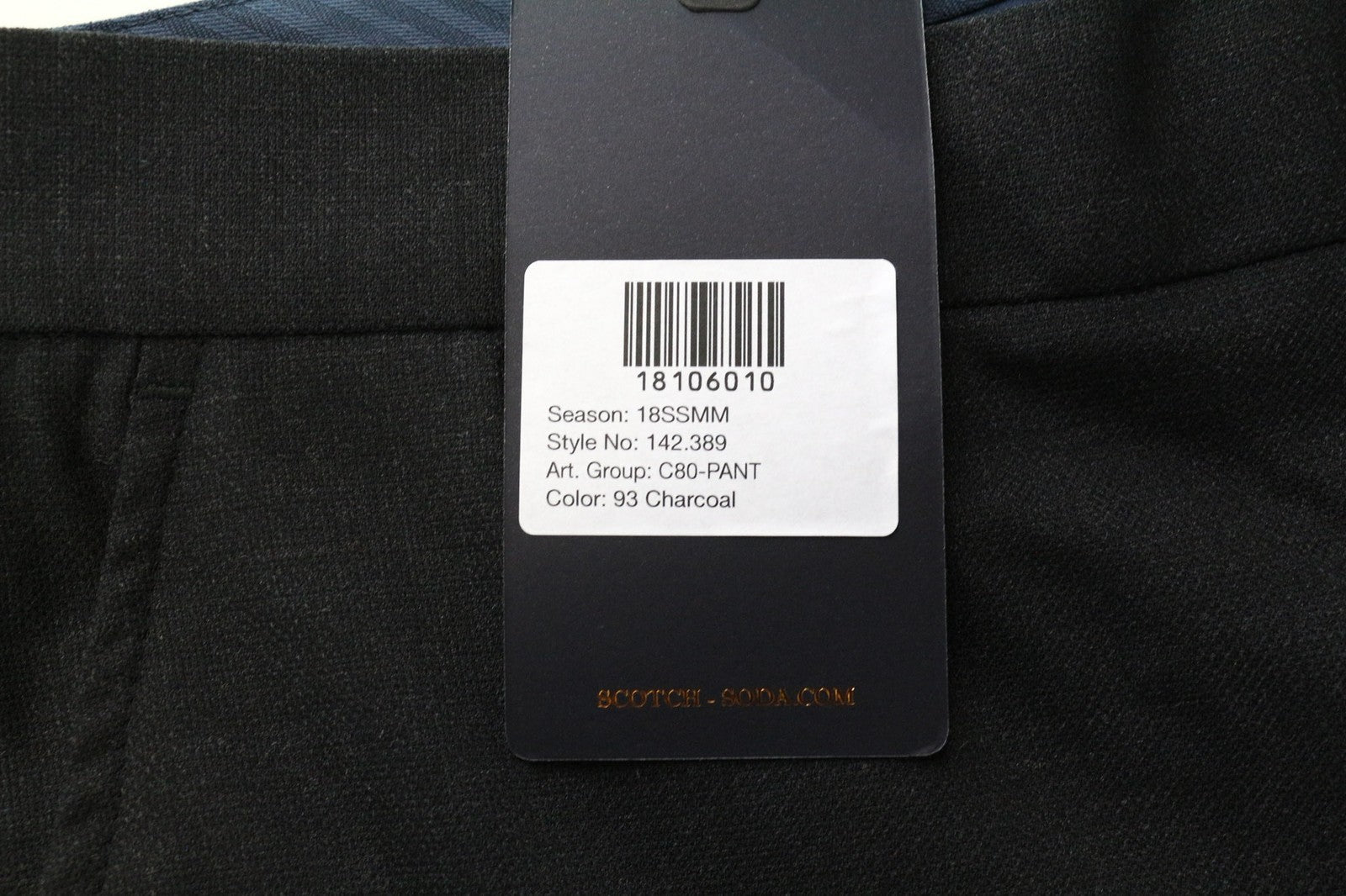 SCOTCH &amp; SODA vyriškos kelnės 50 tamsiai pilkos, plonos, plokščia priekine dalimi, klasikinės chino stiliaus, su užtrauktuku 