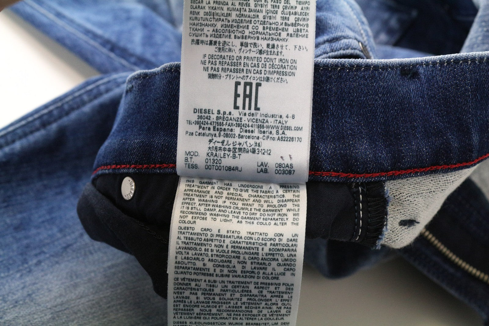 DIESEL Krailey-BT 080AS moteriški džinsai W27 mėlyni Jogg sportiniai tamprūs džinsai su dirbtiniu gobtuvu 