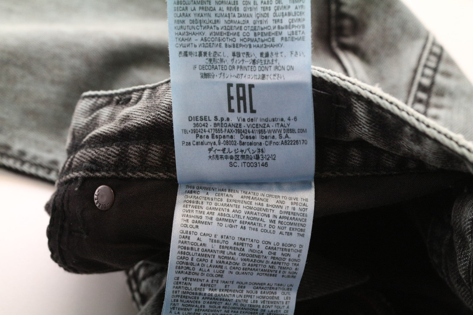 DIESEL D-Buster-CO 00SJ7S vyriški džinsai W29 mėlyni, ploni, siaurėjantys, netamprūs 