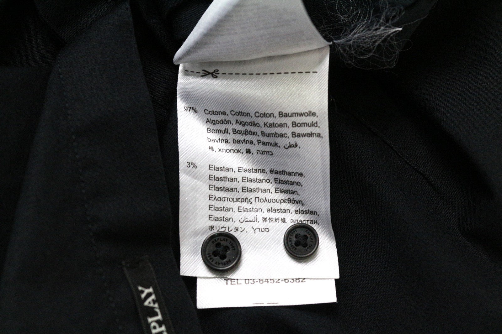 REPLAY vyriški marškinėliai S, juodi, vienspalviai, tamprūs medvilnės mišinio marškinėliai su sagomis užsegama platėjančia apykakle 